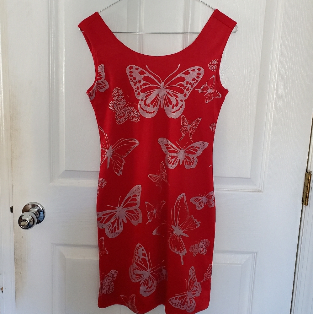 Red dress size 0, new condition
